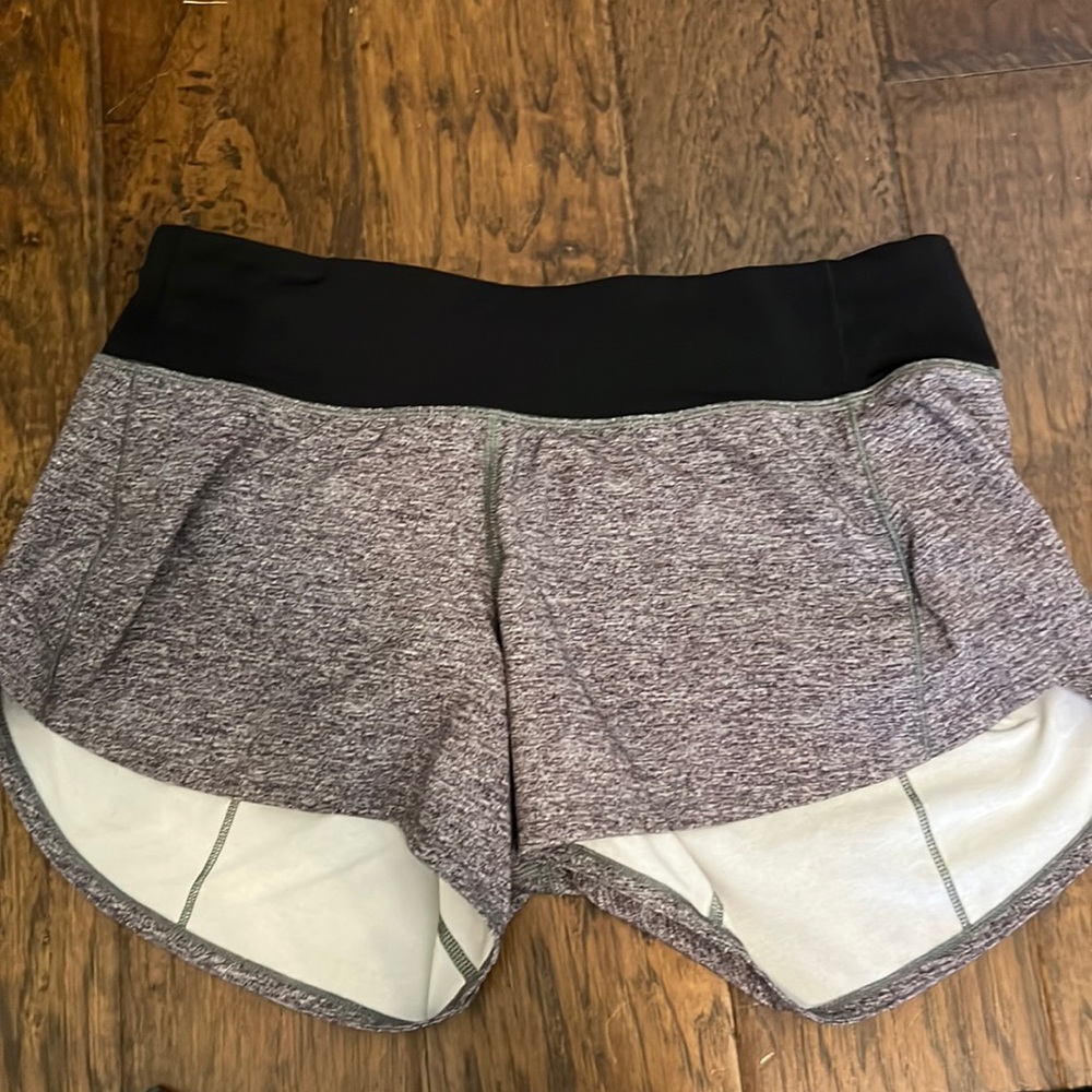 Lululemon shorts size 4 tall